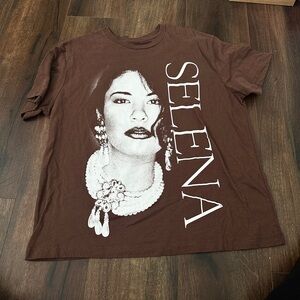 Vintage Selena graphic tee